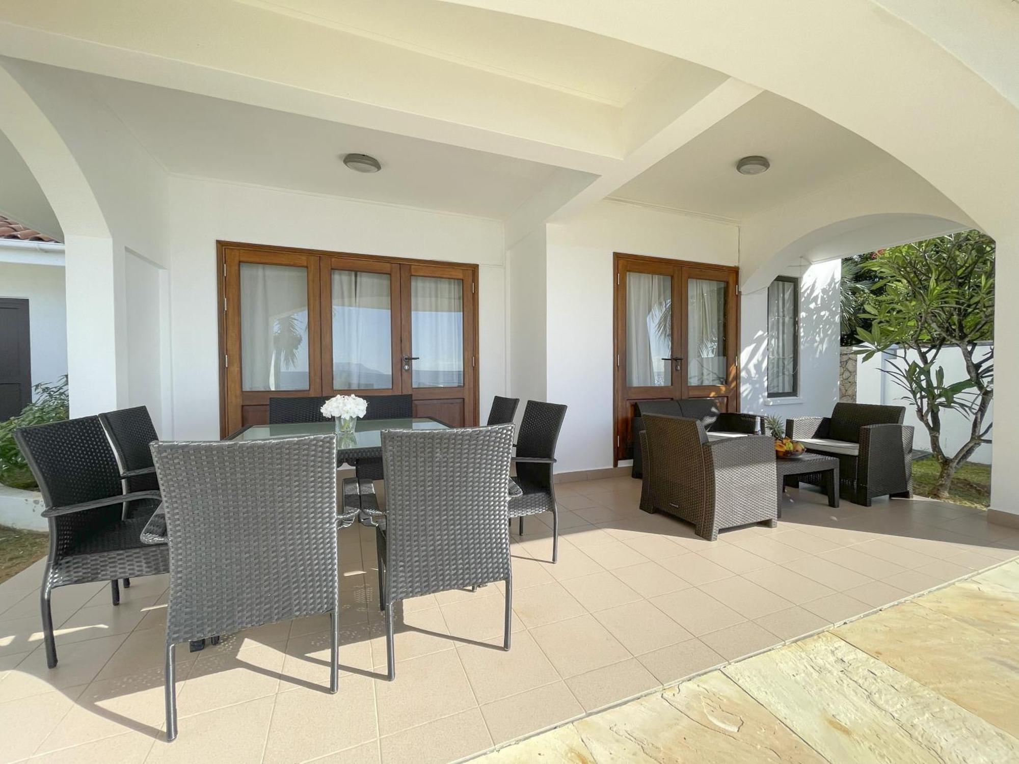 בו ואלון Beach View Villa - Beauvallon Villas מראה חיצוני תמונה