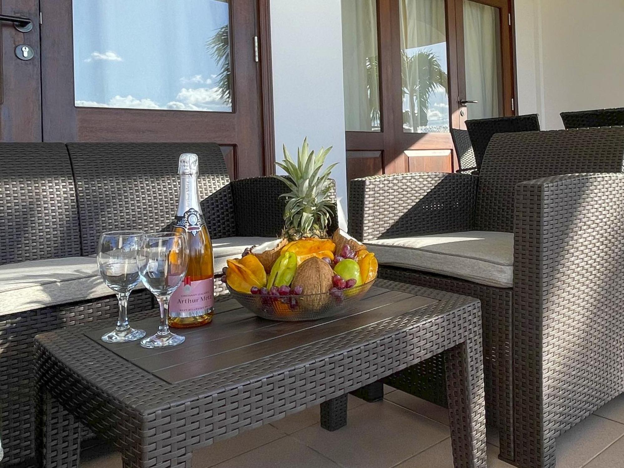 בו ואלון Beach View Villa - Beauvallon Villas מראה חיצוני תמונה